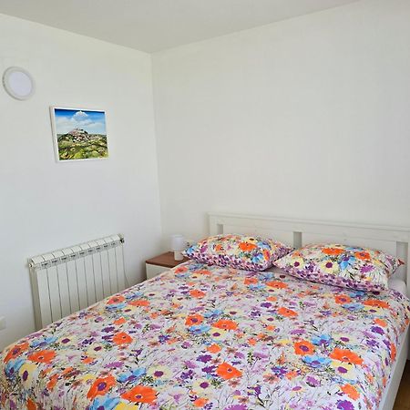 Olive Garden, Apartment With A Private Pool Banjole Bagian luar foto