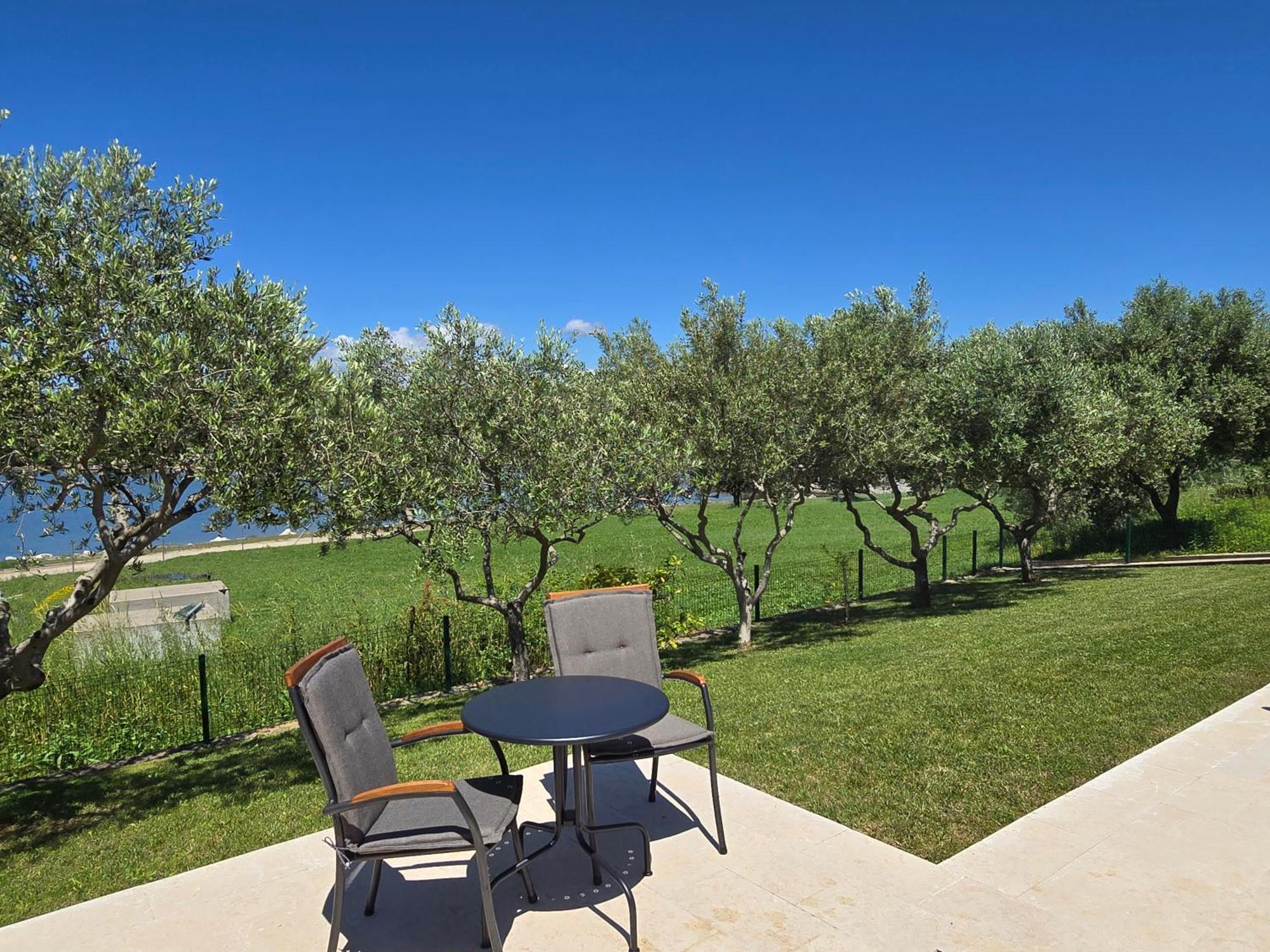 Olive Garden, Apartment With A Private Pool Banjole Bagian luar foto